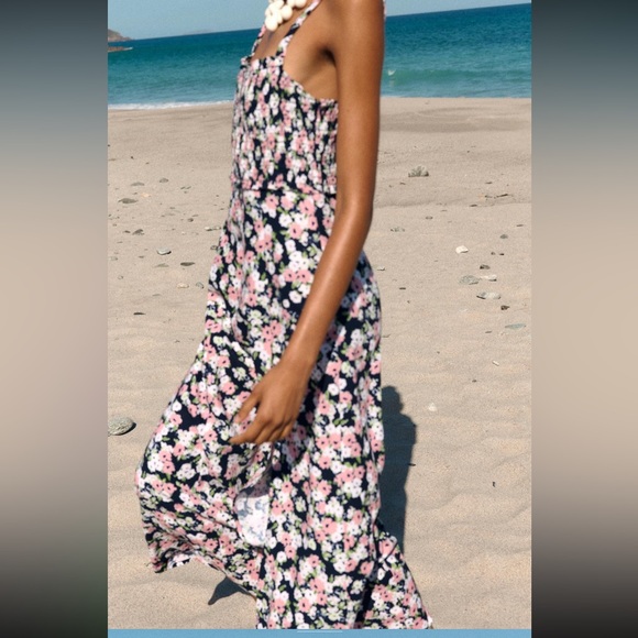 Zara linen blend floral print midi dress - Picture 2 of 5
